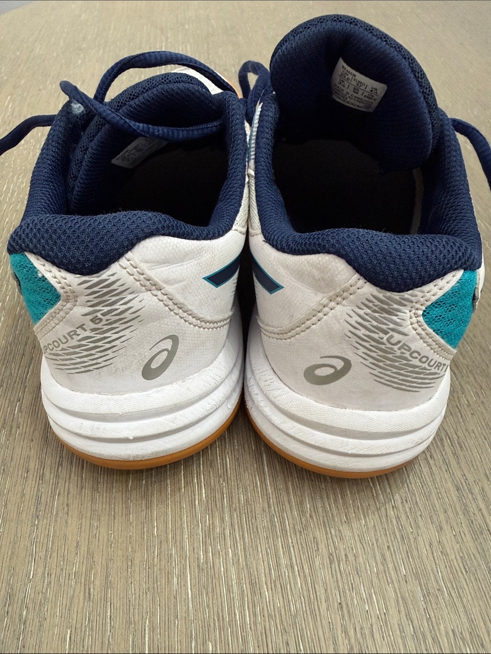 Asics 'UPCOURT" 5GS (Grade
School) - Picture 6 of 8